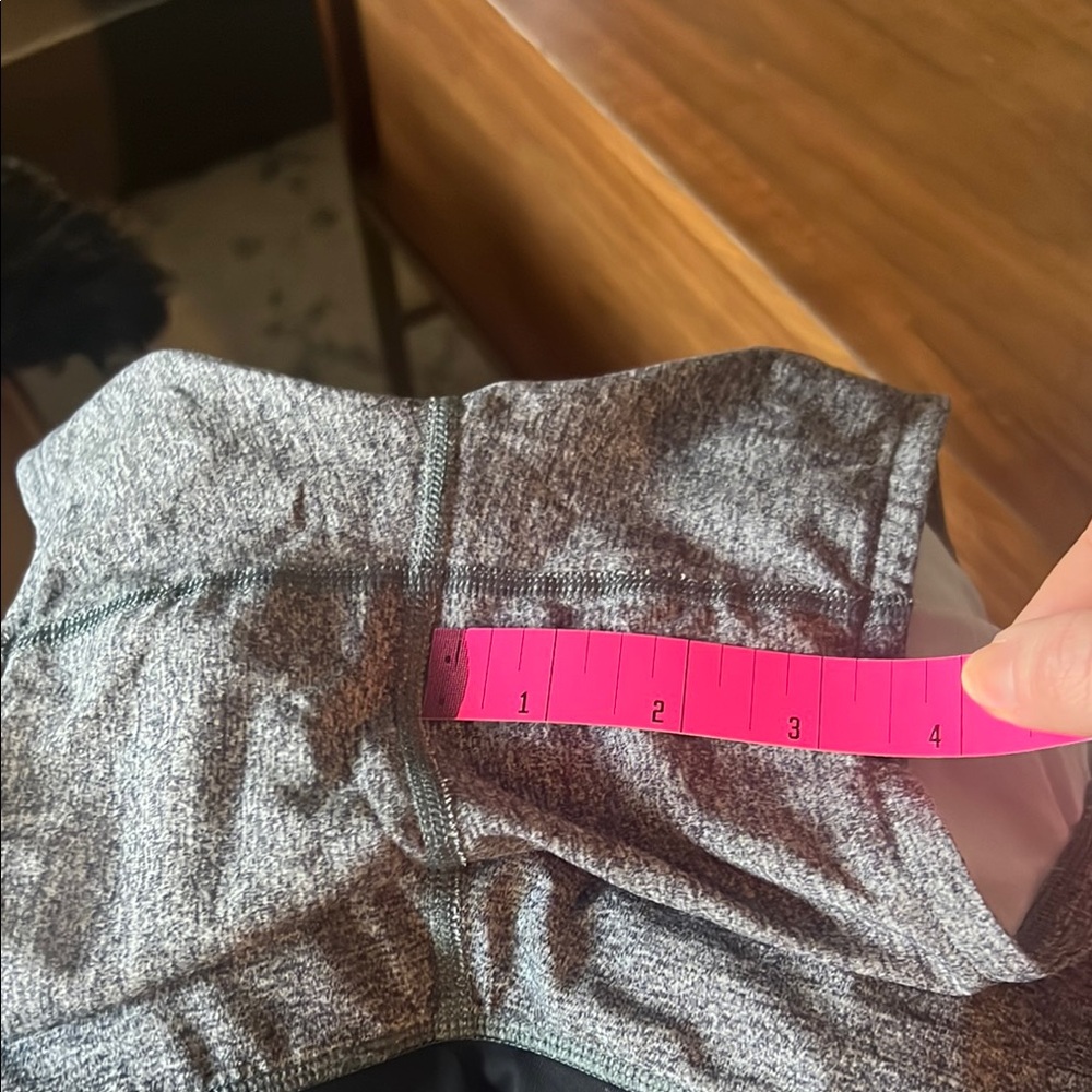 Lululemon Run Time Shorts - Picture 8 of 11